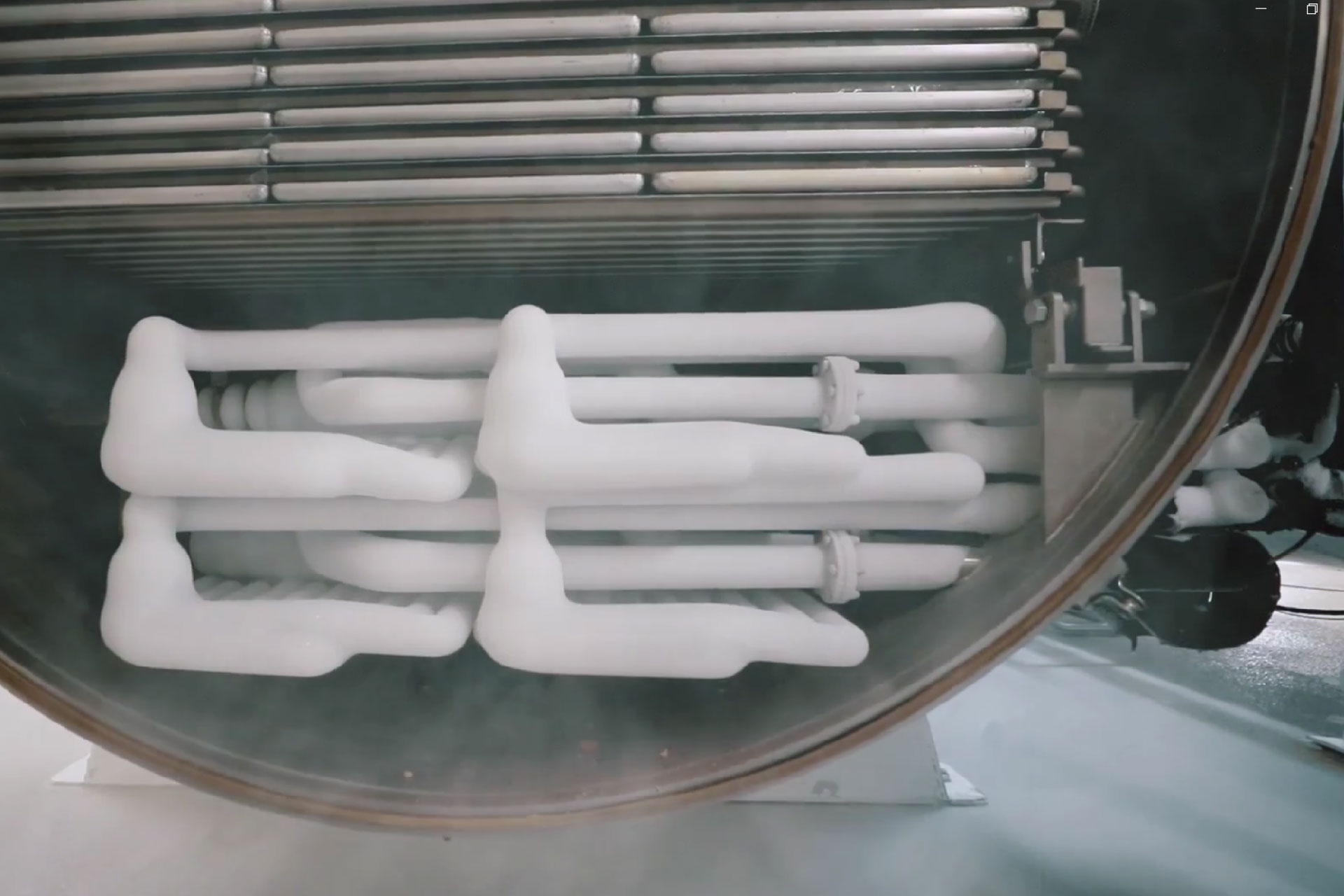 liofiziranosadje-komora-slika2 liofilizator aparat - slika naprave za liofilizacijo